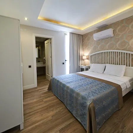 Otel Lara Suite's