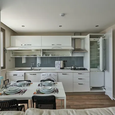 Lara Suite's Otel Camili (Dosemealti)