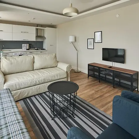 Lara Suite's Otel Camili (Dosemealti)